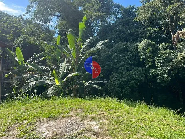 Terreno com 645m², à venda, no bairro Iconha em Guapimirim