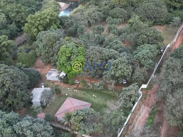 Terreno com 21010m², à venda, no bairro Chácara São Pedro em Aparecida de Goiânia