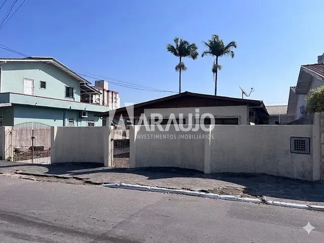 Terreno com 364m², à venda, no bairro Cordeiros em Itajaí
