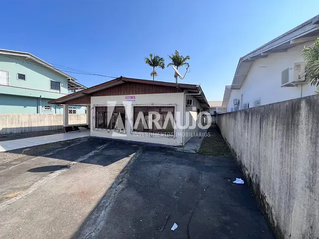 Terreno com 364m², à venda, no bairro Cordeiros em Itajaí