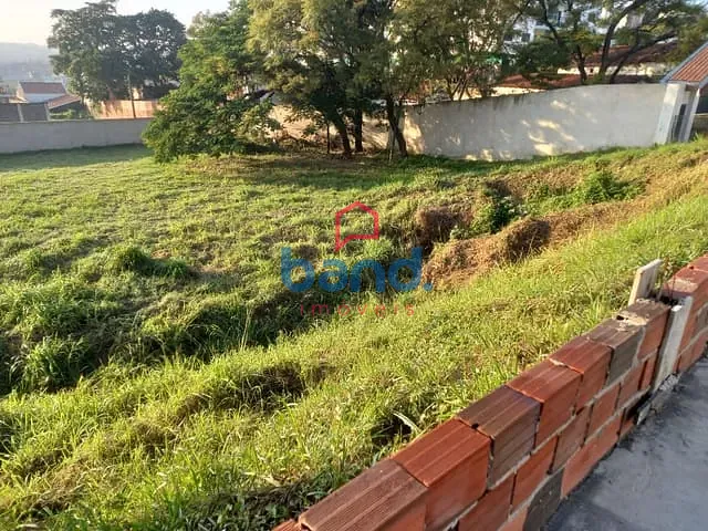 Terreno com 1500m², à venda, no bairro Jardim Araritaguaba em Porto Feliz