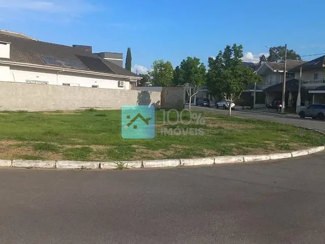 Terreno com 482m², à venda, no bairro Urbanova em Não informado