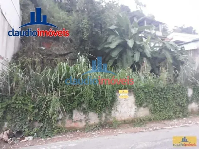 Terreno à venda, no bairro Ano Bom em Barra Mansa