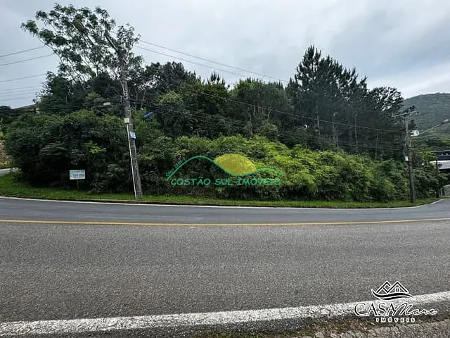 Terreno com 1910m², à venda, no bairro João Paulo em Florianópolis