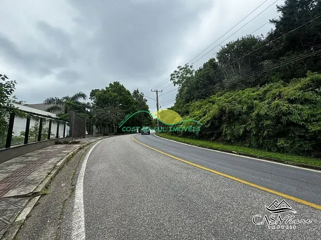 Terreno com 1910m², à venda, no bairro João Paulo em Florianópolis