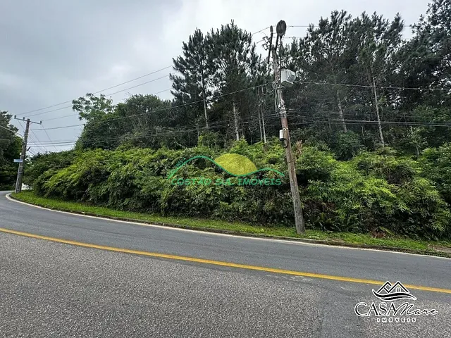 Terreno com 1910m², à venda, no bairro João Paulo em Florianópolis