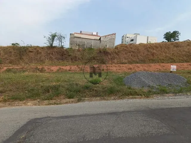 Terreno com 360m², à venda, no bairro Residencial Coopemi I em Guaratinguetá