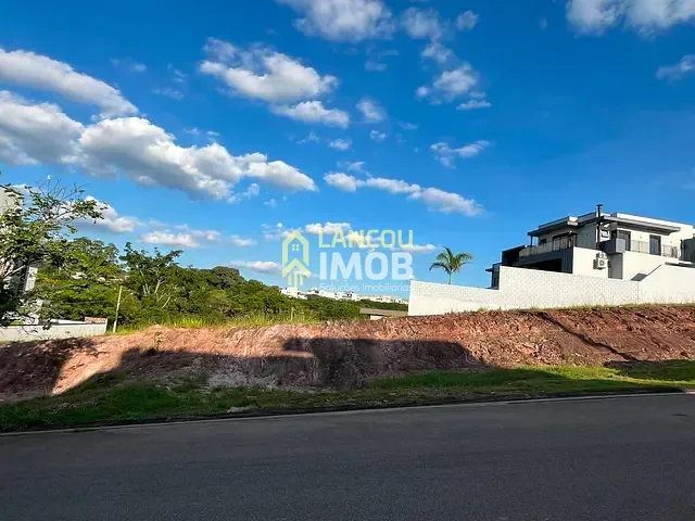 Terreno com 300m², à venda, no bairro Jardim Celeste em Jundiaí