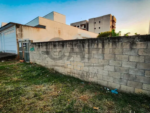 Terreno com 250m², à venda, no bairro Jardim Sônia em Jaguariúna