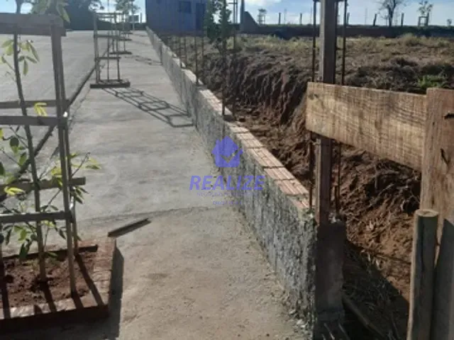 Terreno com 535m², à venda, no bairro (Rubião Junior) em Botucatu