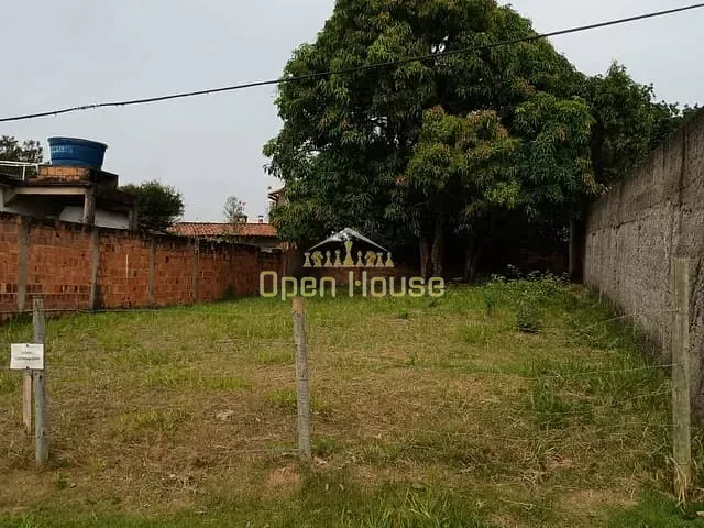 Terreno com 360m², à venda, no bairro Loteamento Bondarovshy em Quatis