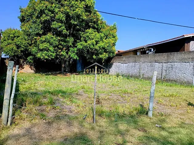 Terreno com 360m², à venda, no bairro Loteamento Bondarovshy em Quatis