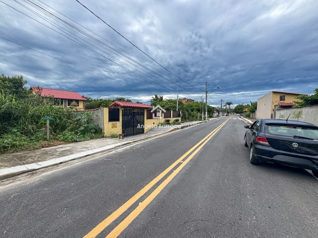 Terreno com 414m², à venda, no bairro Jardim Atlântico Leste (Itaipuaçu) em Maricá