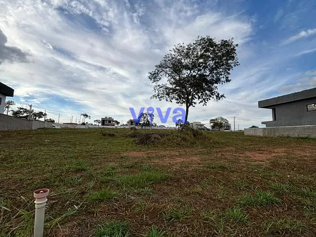 Terreno com 250m², à venda, no bairro Residencial Aldeia do Parque em Aparecida de Goiânia