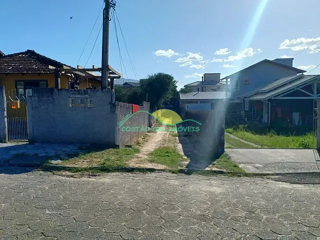Terreno com 360m², à venda, no bairro Campeche em Florianópolis
