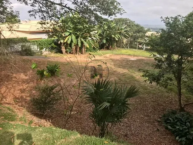 Terreno com 931m², à venda, no bairro Pedregulho em Guaratinguetá