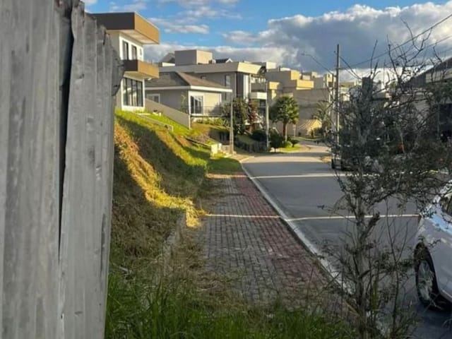 Terreno com 450m², à venda, no bairro Condomínio Residencial Jaguary em São José dos Campos