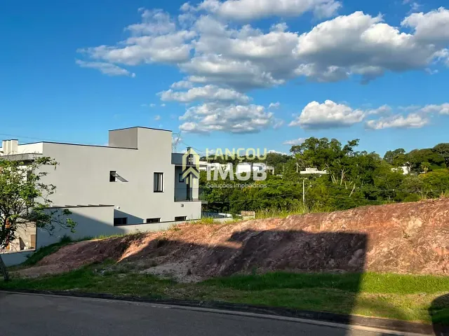 Terreno com 300m², à venda, no bairro Jardim Celeste em Jundiaí