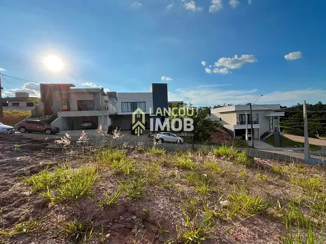 Terreno com 300m², à venda, no bairro Jardim Celeste em Jundiaí