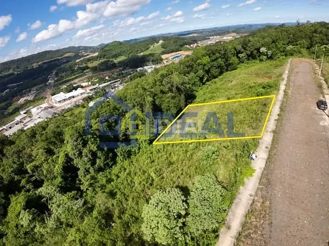 Terreno com 360m², à venda, no bairro São Cristóvão em Concórdia