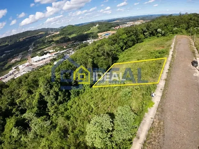 Terreno com 360m², à venda, no bairro São Cristóvão em Concórdia