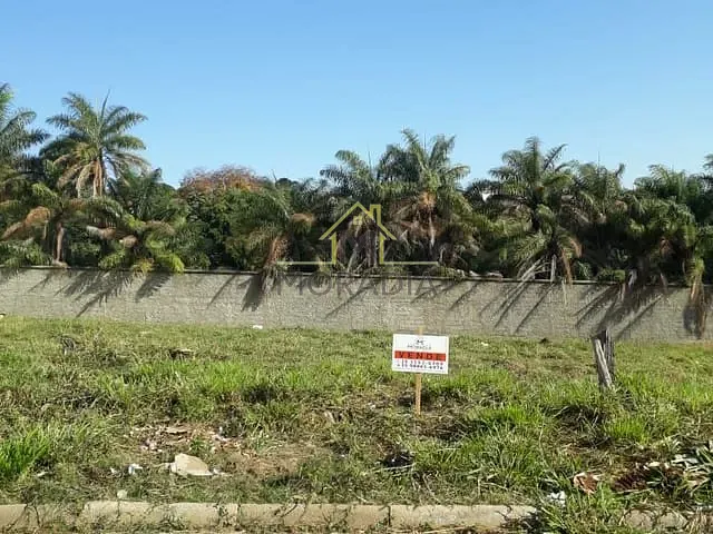 Terreno com 388m², à venda, no bairro Parque da Figueira em Guaxupé