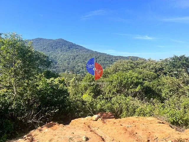 Terreno com 740m², à venda, no bairro Caneca Fina em Guapimirim