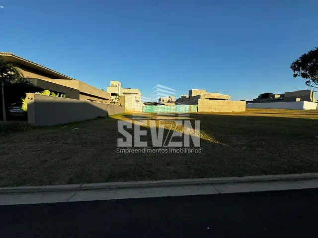 Terreno com 940m², à venda, no bairro Vila Aviação em Bauru