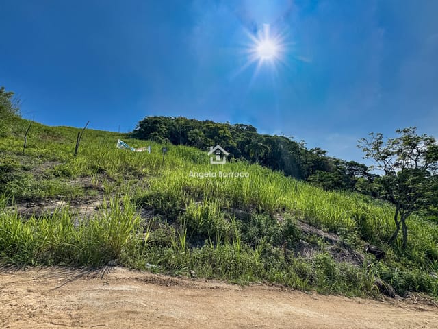 Terreno com 600m², à venda, no bairro Cajueiros (Itaipuaçu) em Maricá