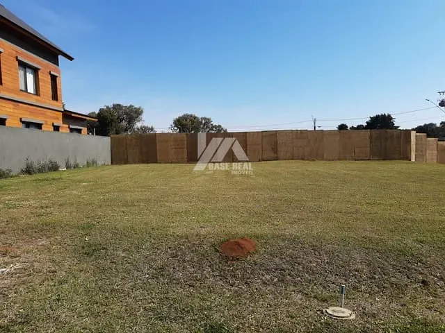 Terreno com 300m², à venda, no bairro Cascavel em Guarapuava