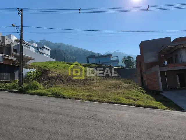 Terreno com 450m², à venda, no bairro Santa Cruz em Concórdia