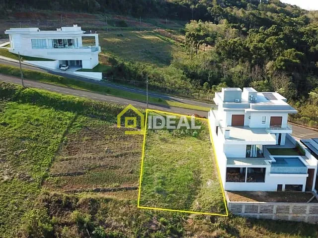 Terreno com 450m², à venda, no bairro Santa Cruz em Concórdia