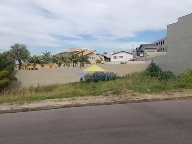Terreno com 543m², à venda ou para alugar, no bairro Centro em Capivari