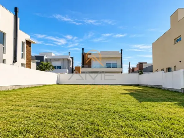 Terreno com 400m², à venda, no bairro Laranjal em Pelotas