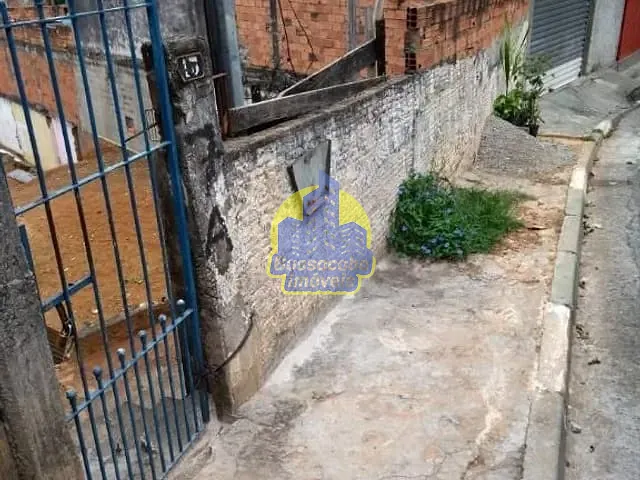 Terreno com 303m², à venda, no bairro Bandeiras em Osasco