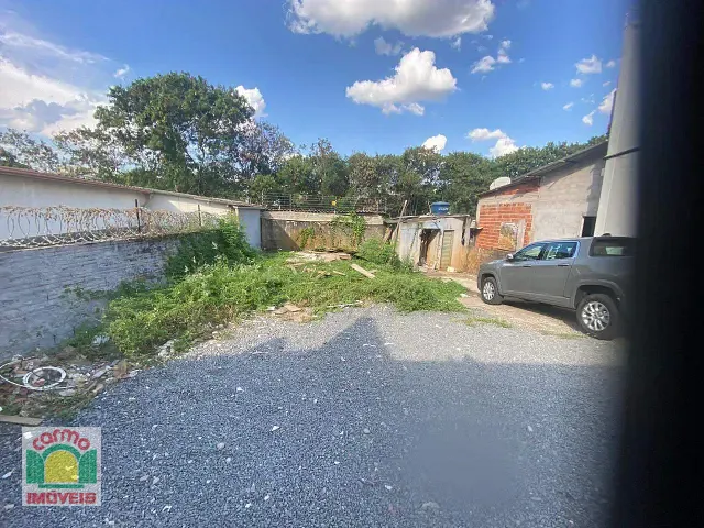 Terreno com 330m², à venda, no bairro Centro em Anápolis