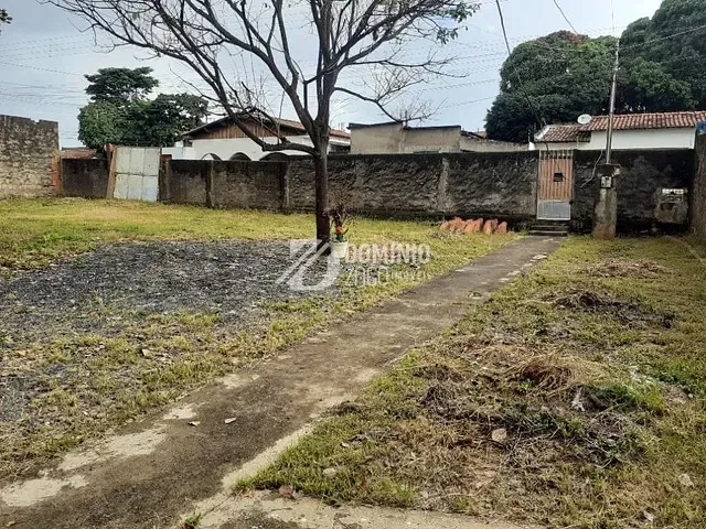 Terreno com 1081m², à venda, no bairro Nossa Senhora da Abadia em Uberaba