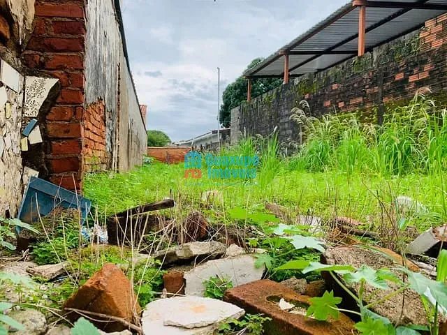 Terreno com 130m², à venda, no bairro Centro em GUAXUPÉ