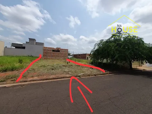 Terreno com 183m², à venda, no bairro Jardim das Carobeiras em Votuporanga