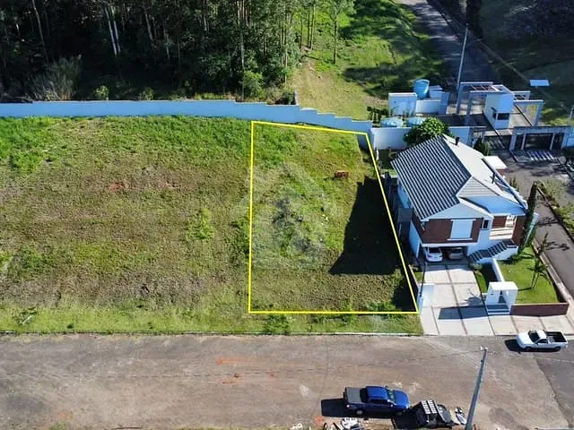 Terreno com 450m², à venda, no bairro Languiru em Teutônia
