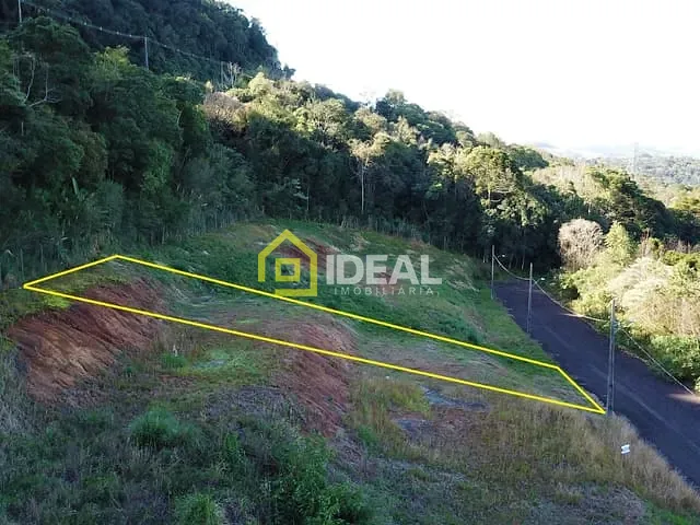 Terreno com 600m², à venda, no bairro Santa Cruz em Concórdia
