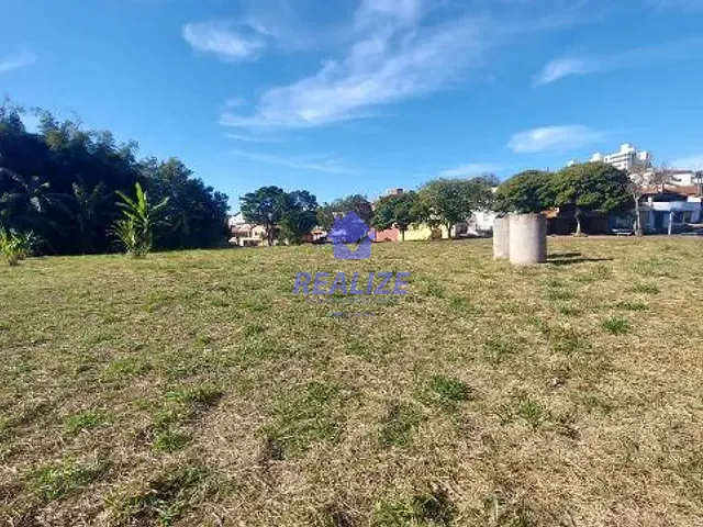 Terreno com 1475m², à venda, no bairro Centro em Botucatu