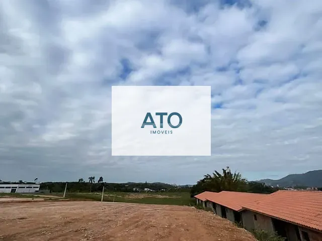 Terreno com 1144m², à venda, no bairro Areião em Canelinha