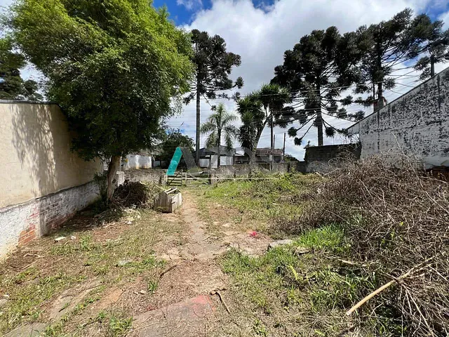 Terreno com 384m², à venda, no bairro Santa Cândida em Curitiba