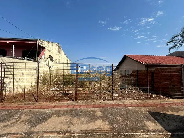 Terreno com 280m², à venda, no bairro Conjunto Parigot de Souza 3 em Londrina