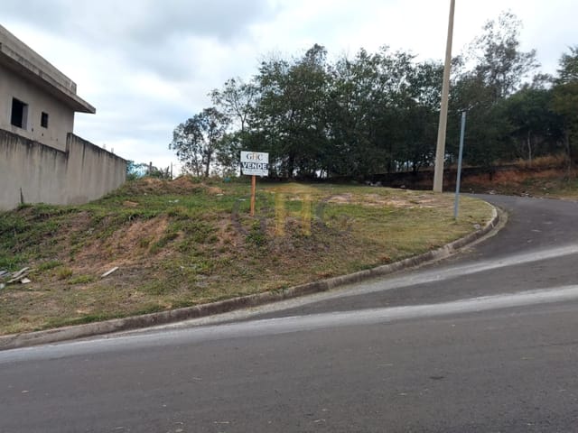Terreno com 274m², à venda, no bairro Jardim São Lucas em Salto de Pirapora