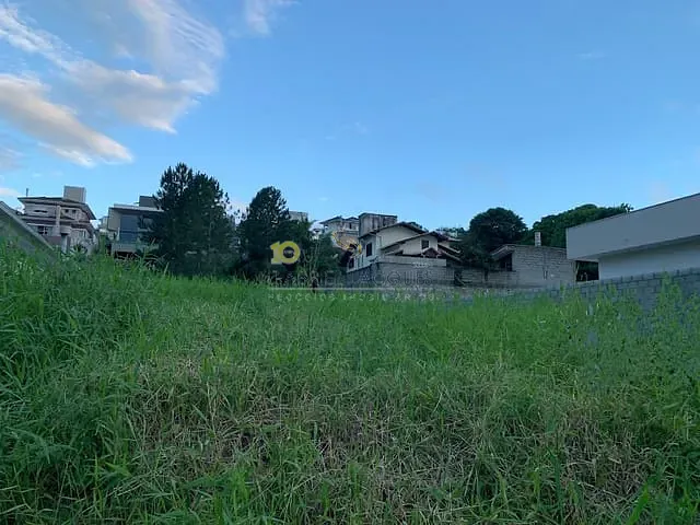 Terreno com 643m², à venda, no bairro Pedra Branca em Palhoça