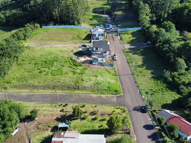 Terreno com 597m², à venda, no bairro Languiru em Teutônia