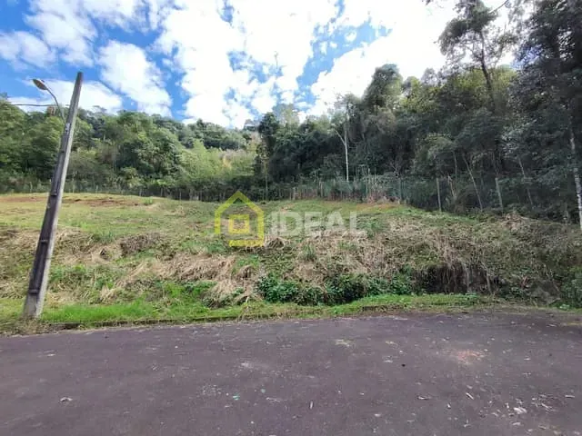 Terreno com 506m², à venda, no bairro Santa Cruz em Concórdia