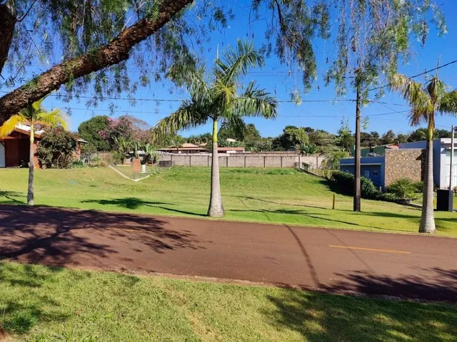 Terreno com 1300m², à venda, no bairro Esperança em Londrina